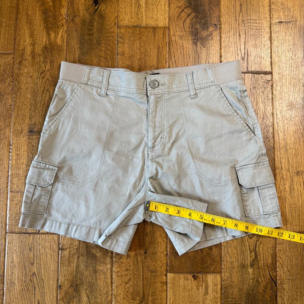 Lee Womens Chino Shorts Stretch Cargo Pocket Flat Front Size 12 M Khaki - Picture 5 of 7